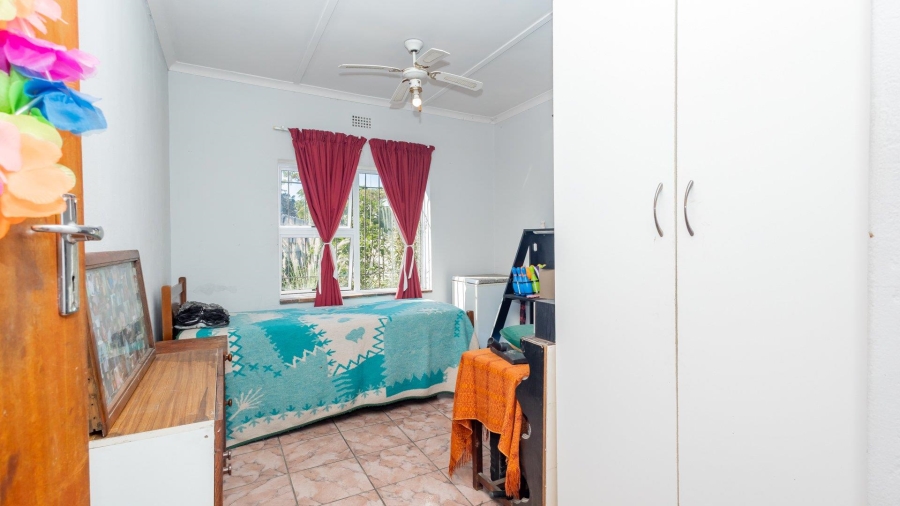 5 Bedroom Property for Sale in Avondale Western Cape